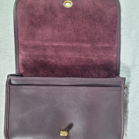 SOLD!!! Burgundy NYC Vintage Coach Convertable Clutch #9635 - Picture 6 of 9